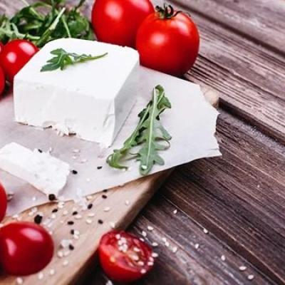 پنیر محلی گاوی سبلان | سوغاتی اصیل با خواص پروبیوتیک